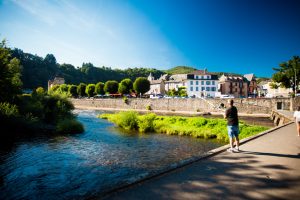 La passerelle sur le Lot